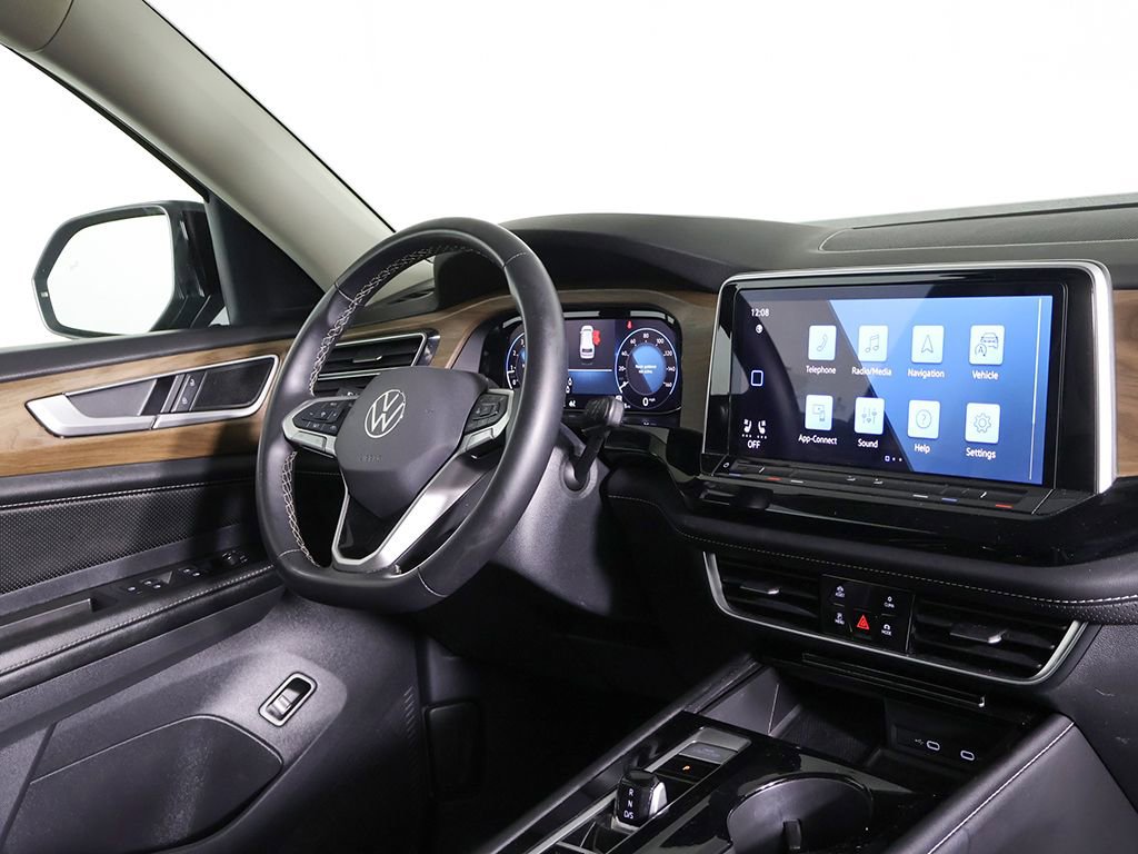 Used 2024 Volkswagen Atlas SE AWD/4WD image 28