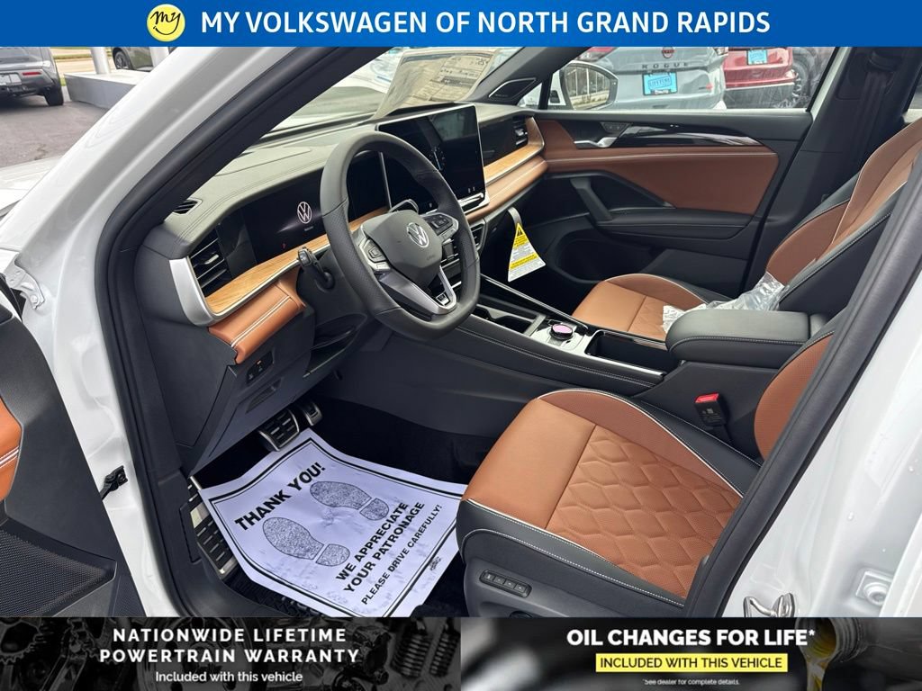 New 2026 Volkswagen Tiguan SEL R-Line AWD/4WD image 9