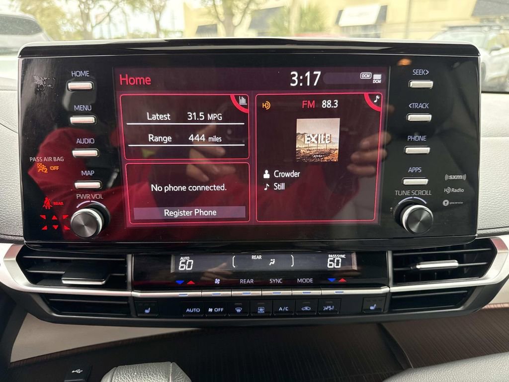 Used 2023 Toyota Sienna XLE image 27