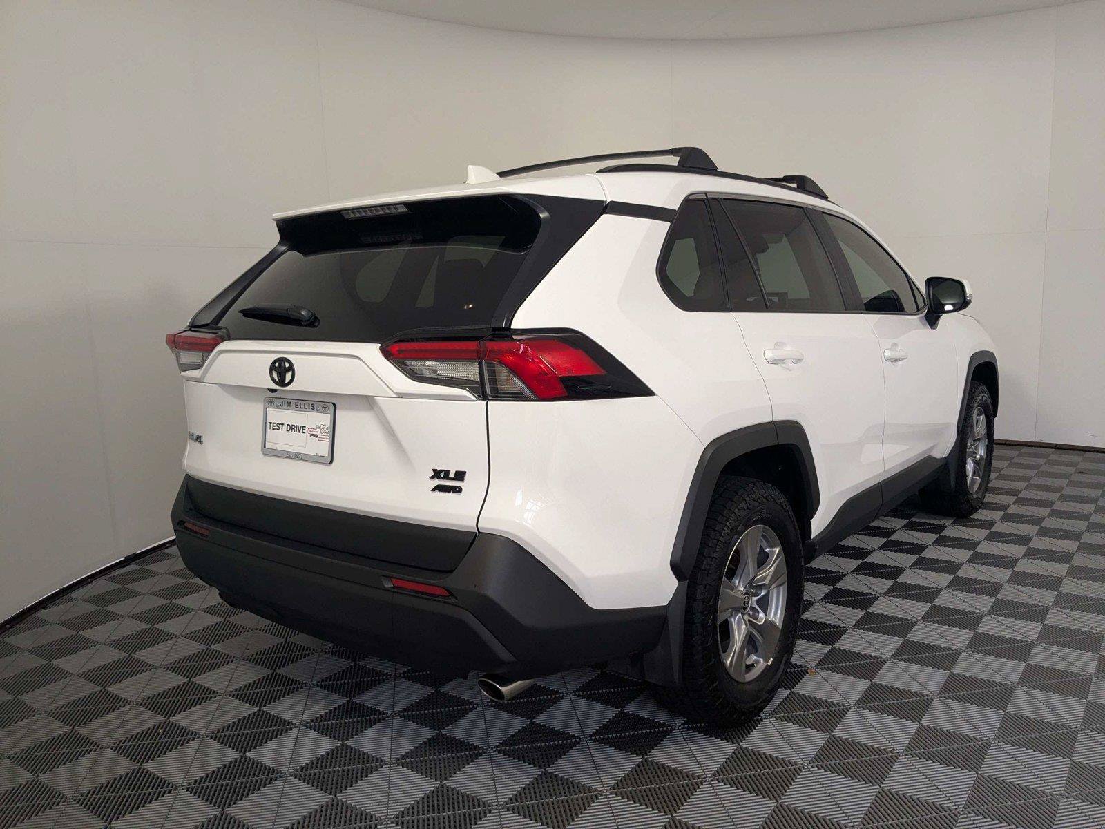 Certified 2025 Toyota RAV4 XLE w/ Convenience Package AWD/4WD image 5