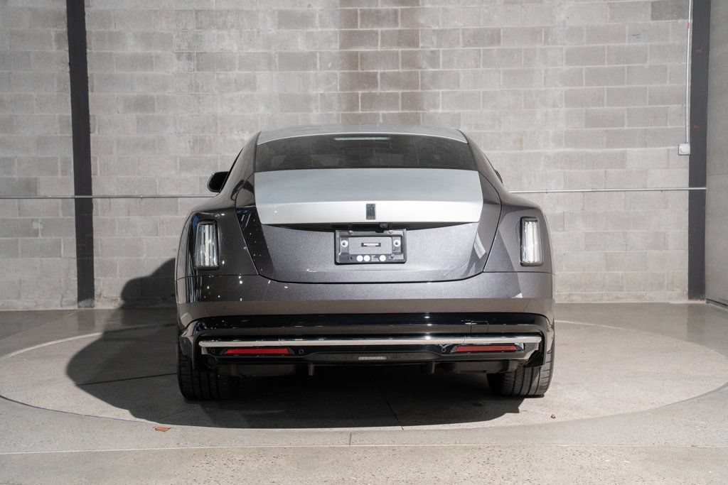 Used 2024 Rolls-Royce Spectre w/ Spectre Launch Package AWD/4WD image 4