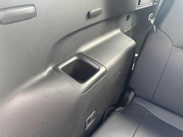 Used 2025 Mitsubishi Outlander AWD image 31
