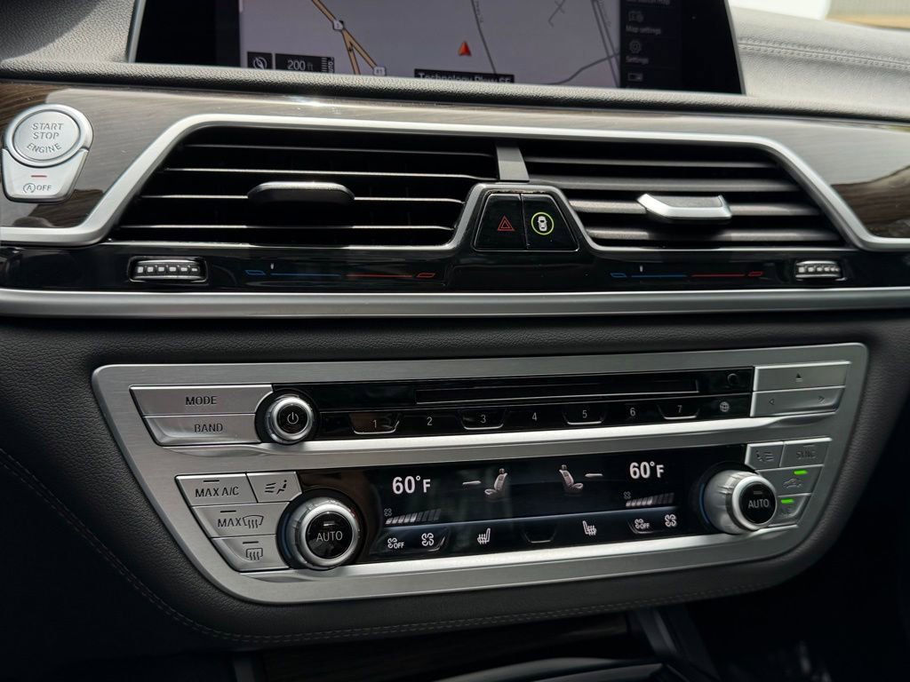 Used 2020 BMW 740i RWD image 22