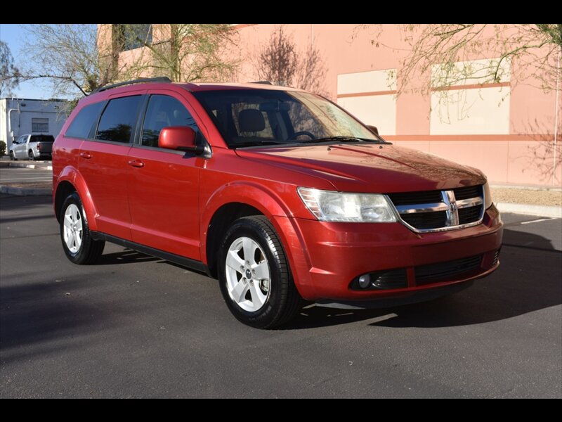 Used 2010 Dodge Journey SXT w/ Rear Seat Video Group FWD image 2