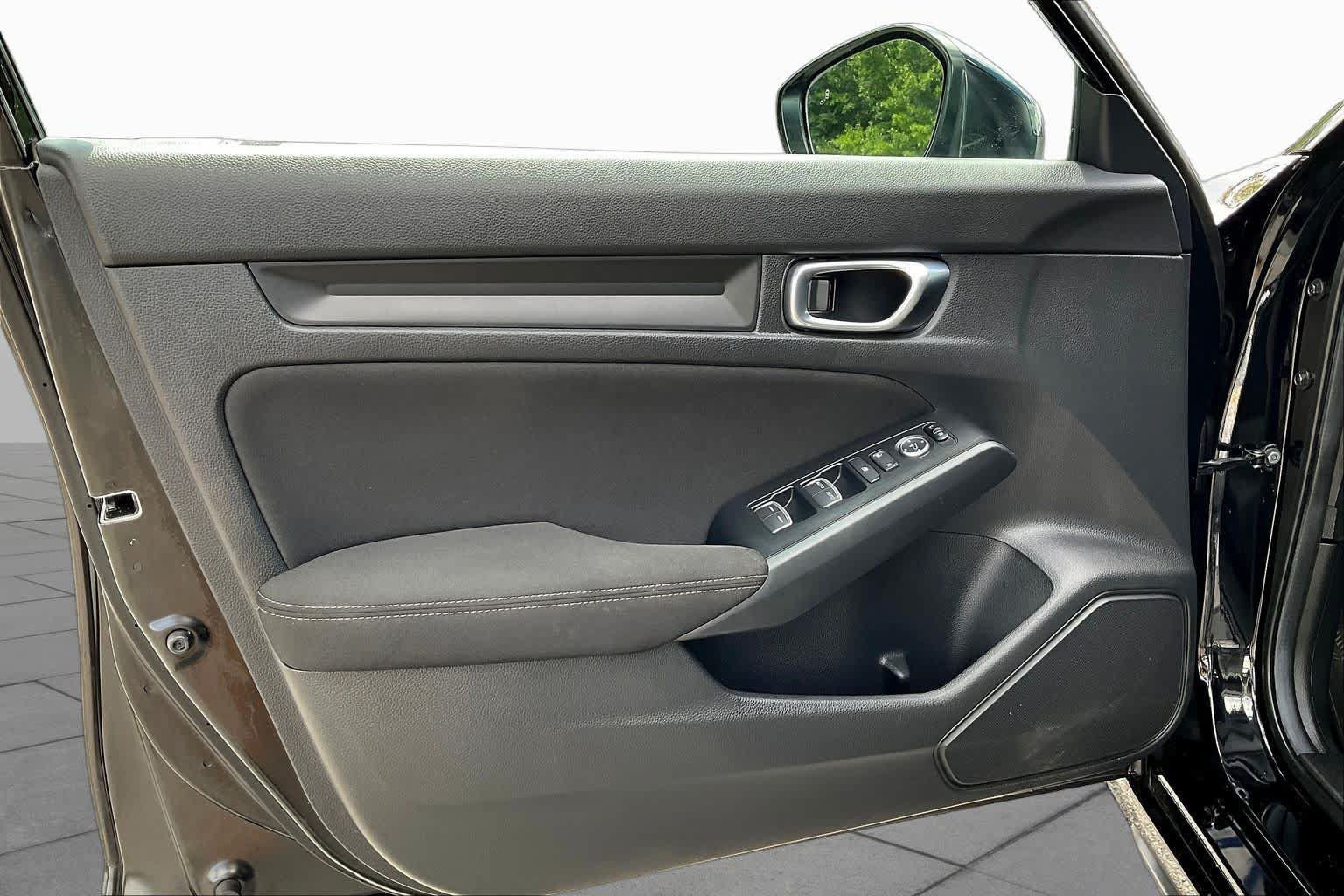 Used 2025 Honda Civic Sport image 21