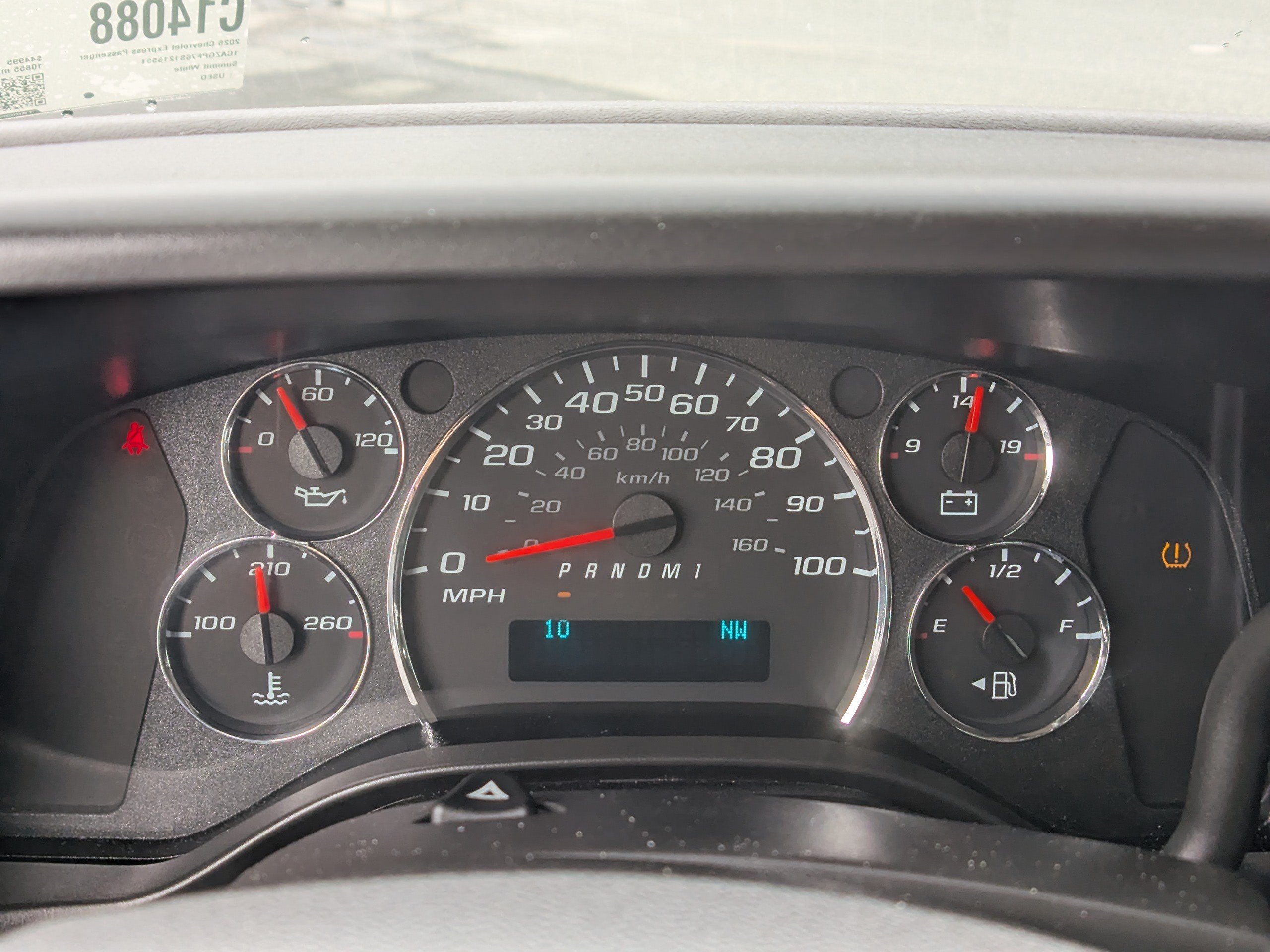Used 2025 Chevrolet Express 3500 LT w/ LT Preferred Equipment Group RWD image 31
