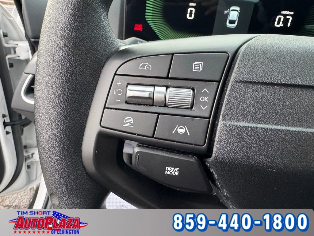 Used 2025 Kia K4 LXS image 16