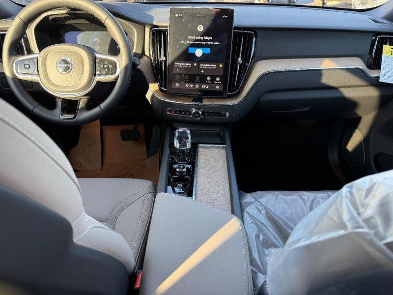 New 2026 Volvo XC60 B5 Core w/ Climate Package AWD/4WD image 6