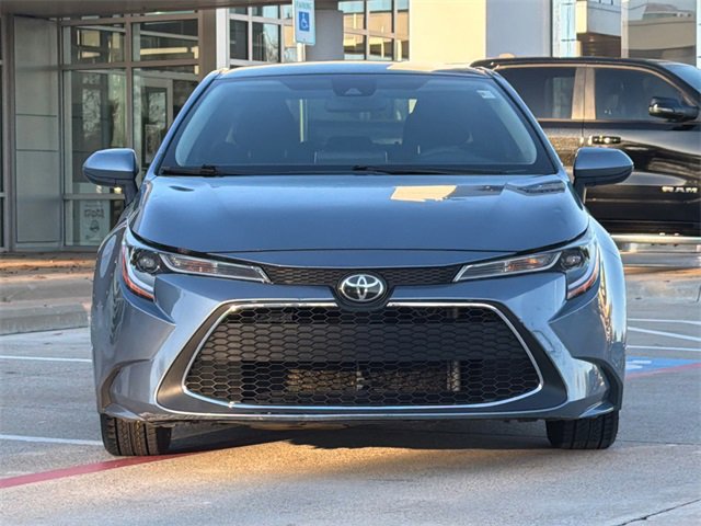 Used 2021 Toyota Corolla LE video 2