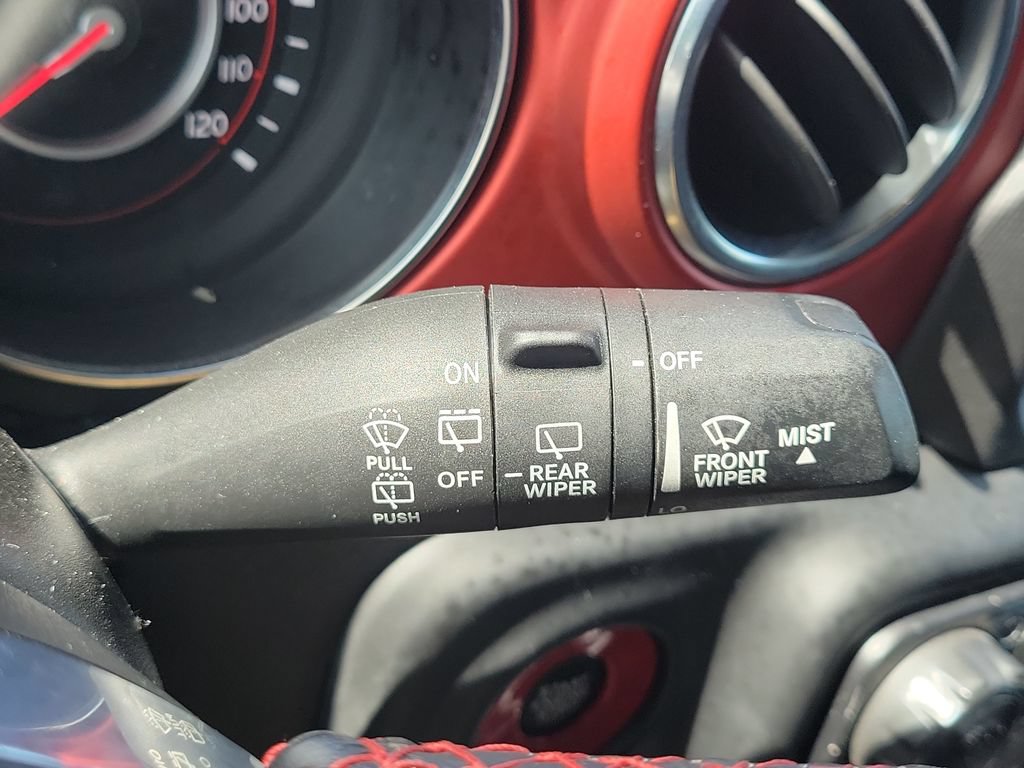 Used 2021 Jeep Wrangler Unlimited Rubicon AWD/4WD image 12