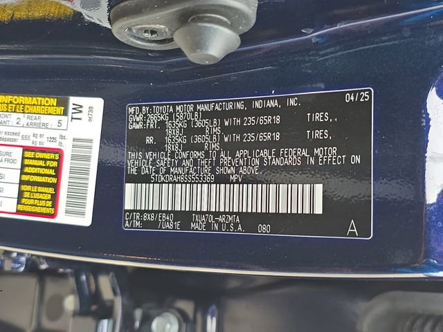 Used 2025 Toyota Highlander XLE image 37