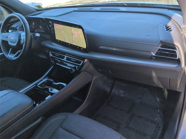 Used 2024 Chevrolet Traverse LS image 28