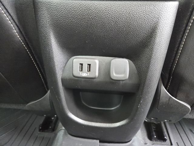 Used 2022 GMC Canyon Denali w/ Denali Black Edition Package image 16