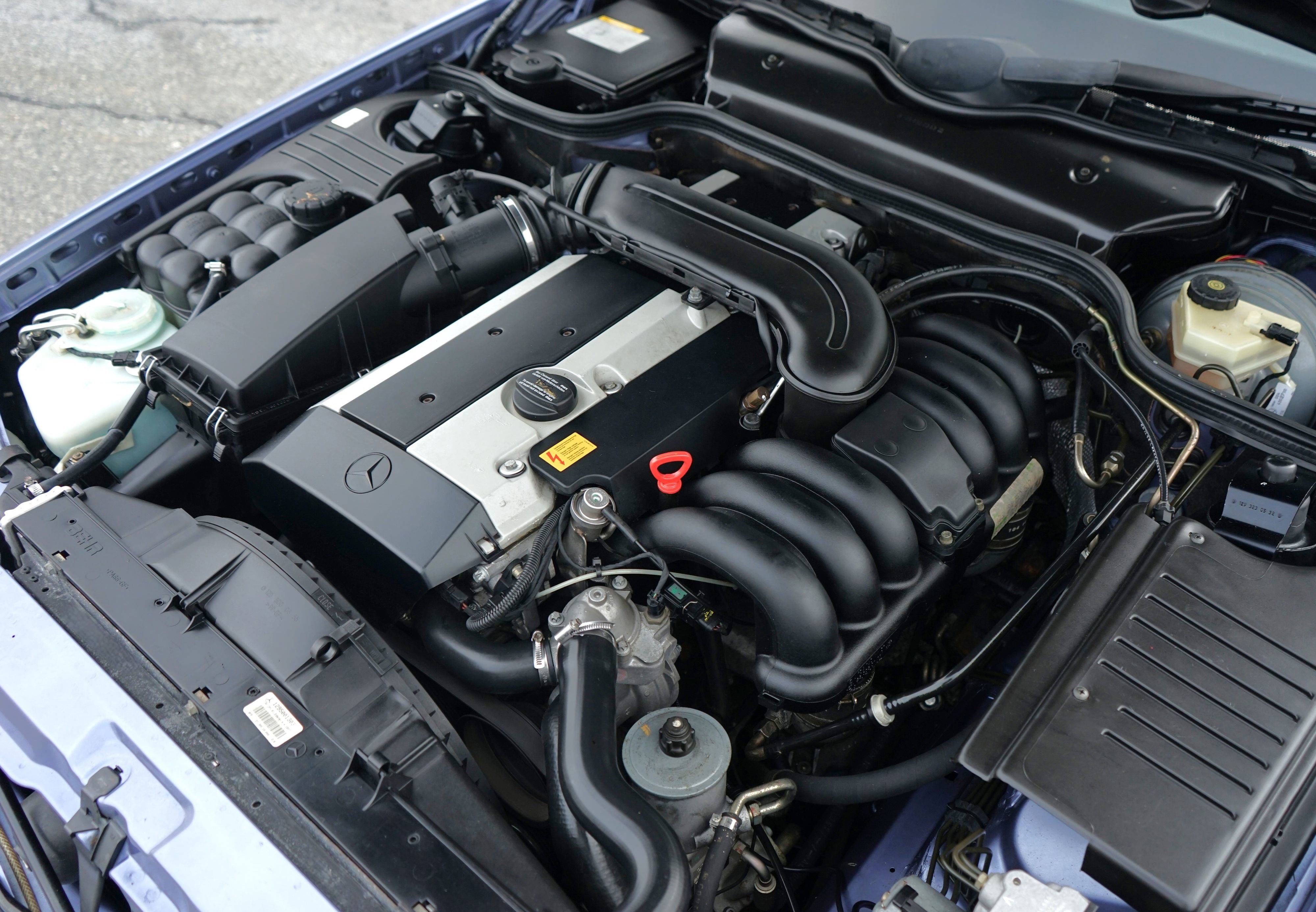 Used 1997 Mercedes-Benz SL 320 image 38