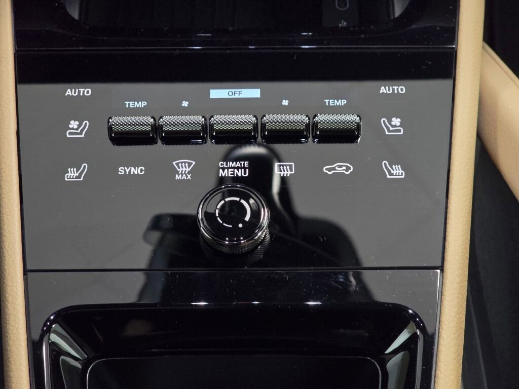 New 2026 Porsche Cayenne image 18