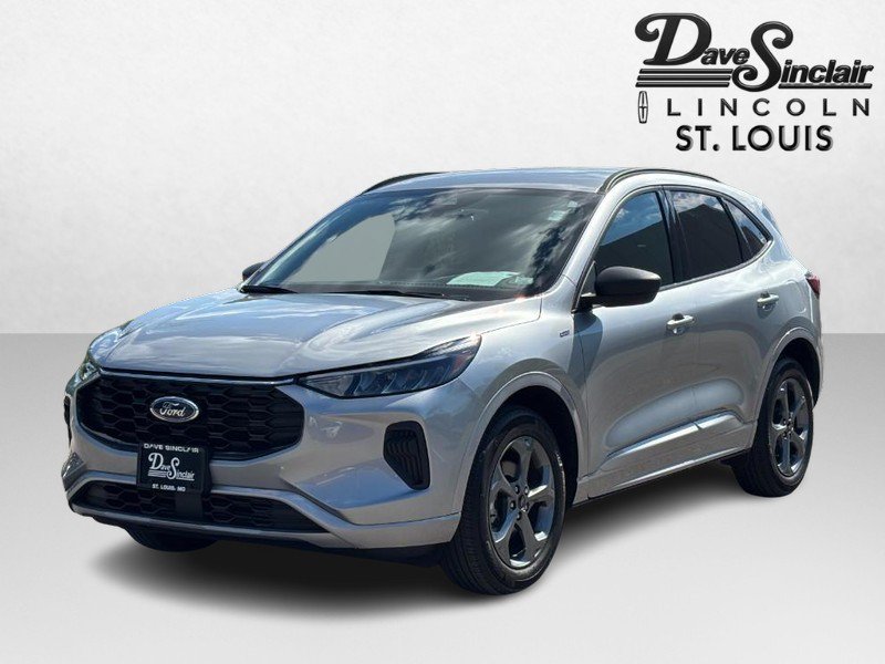 Used 2024 Ford Escape ST-Line w/ Tech Pack #1 AWD/4WD image 7