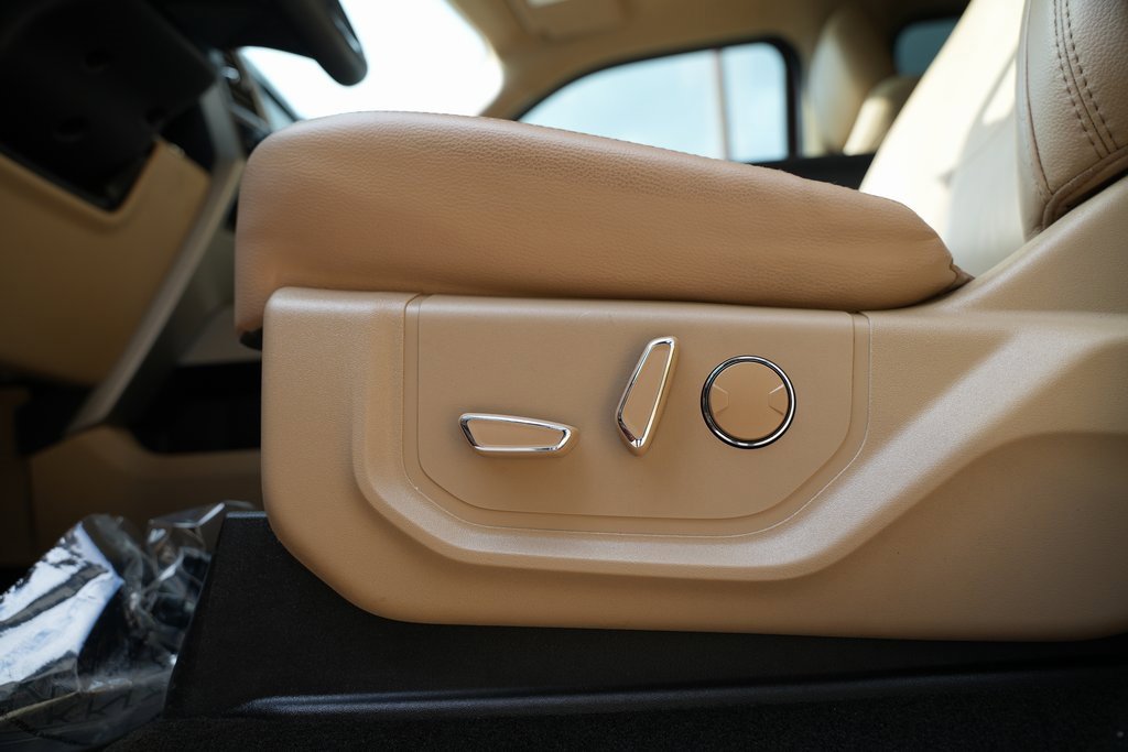 Used 2017 Ford F250 Lariat w/ Lariat Ultimate Package image 33