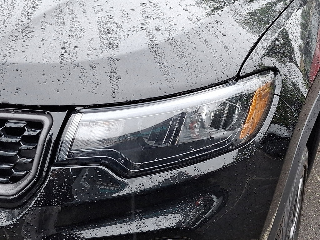 New 2025 Jeep Compass Limited w/ Sun & Sound Group image 4