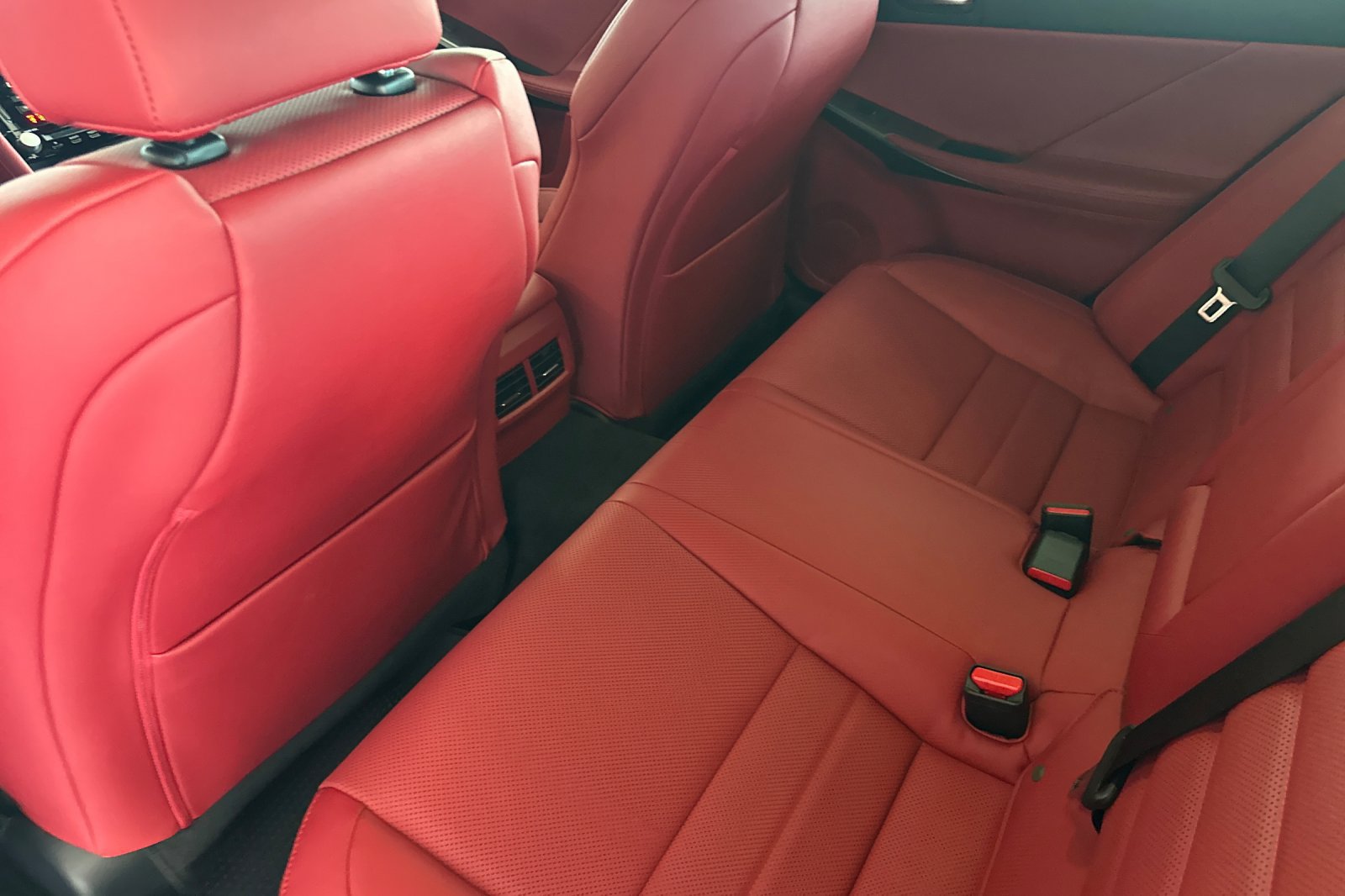 Certified 2025 Lexus IS 500 w/ Accessory Package RWD image 9
