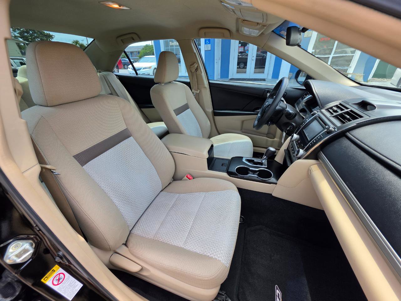 Used 2012 Toyota Camry LE FWD image 24