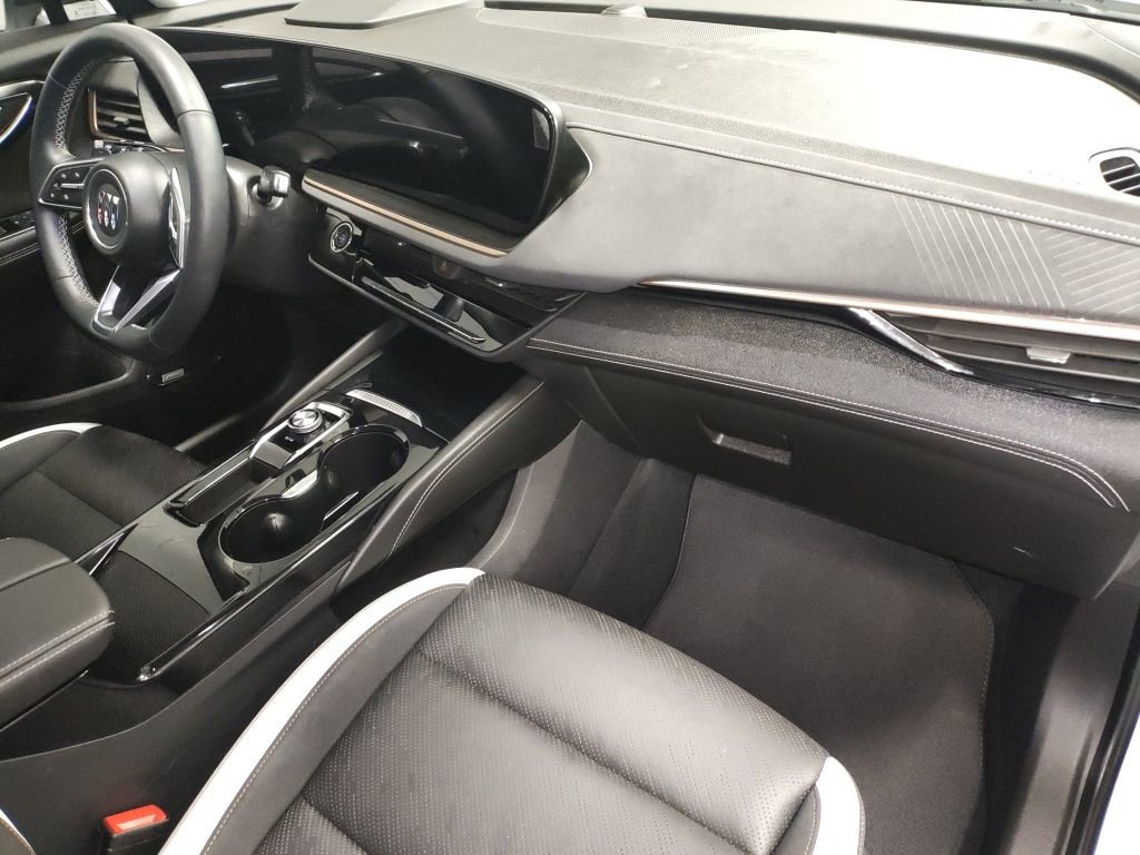 Used 2024 Buick Envision Sport Touring image 8