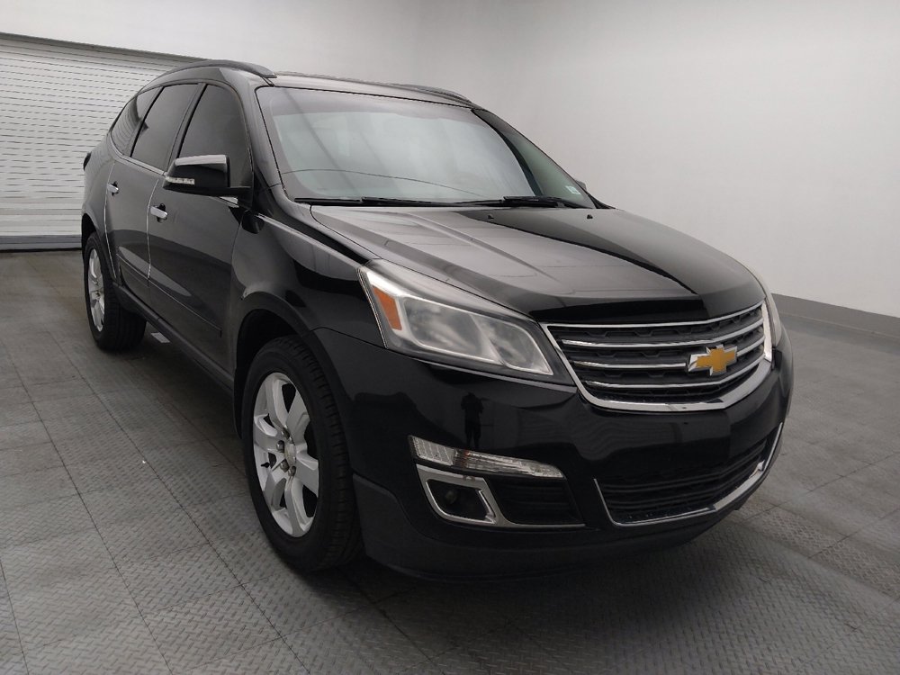 Used 2017 Chevrolet Traverse LT w/ Style and Technology Package FWD image 13