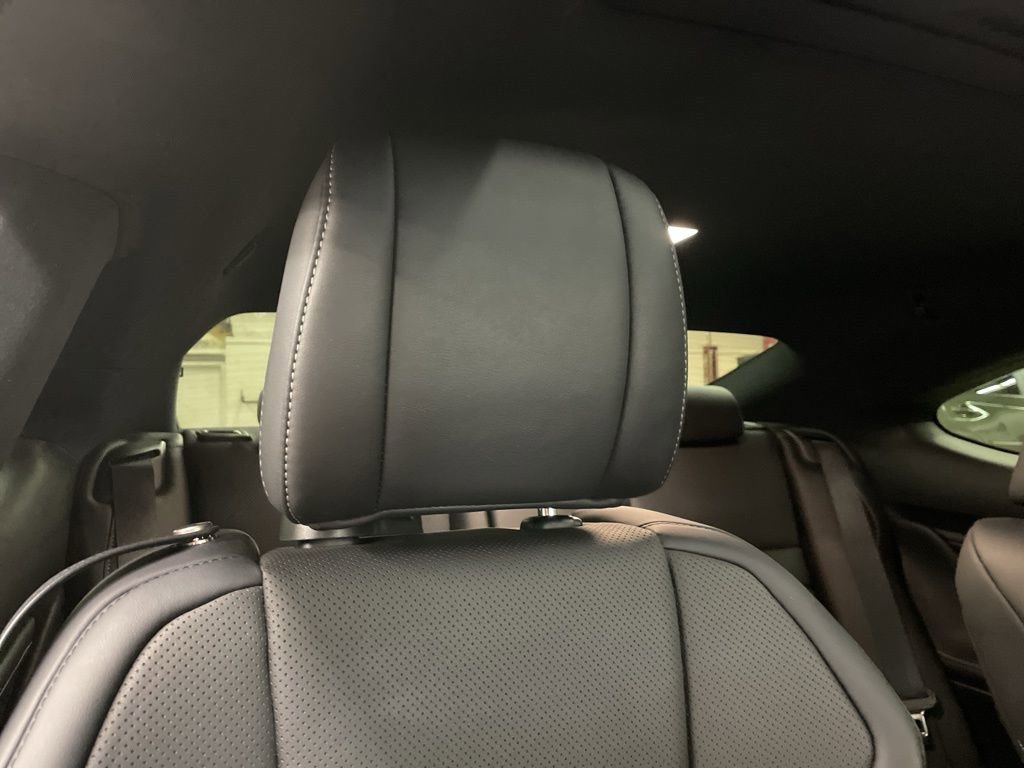 Used 2016 Lexus RC 200t image 32