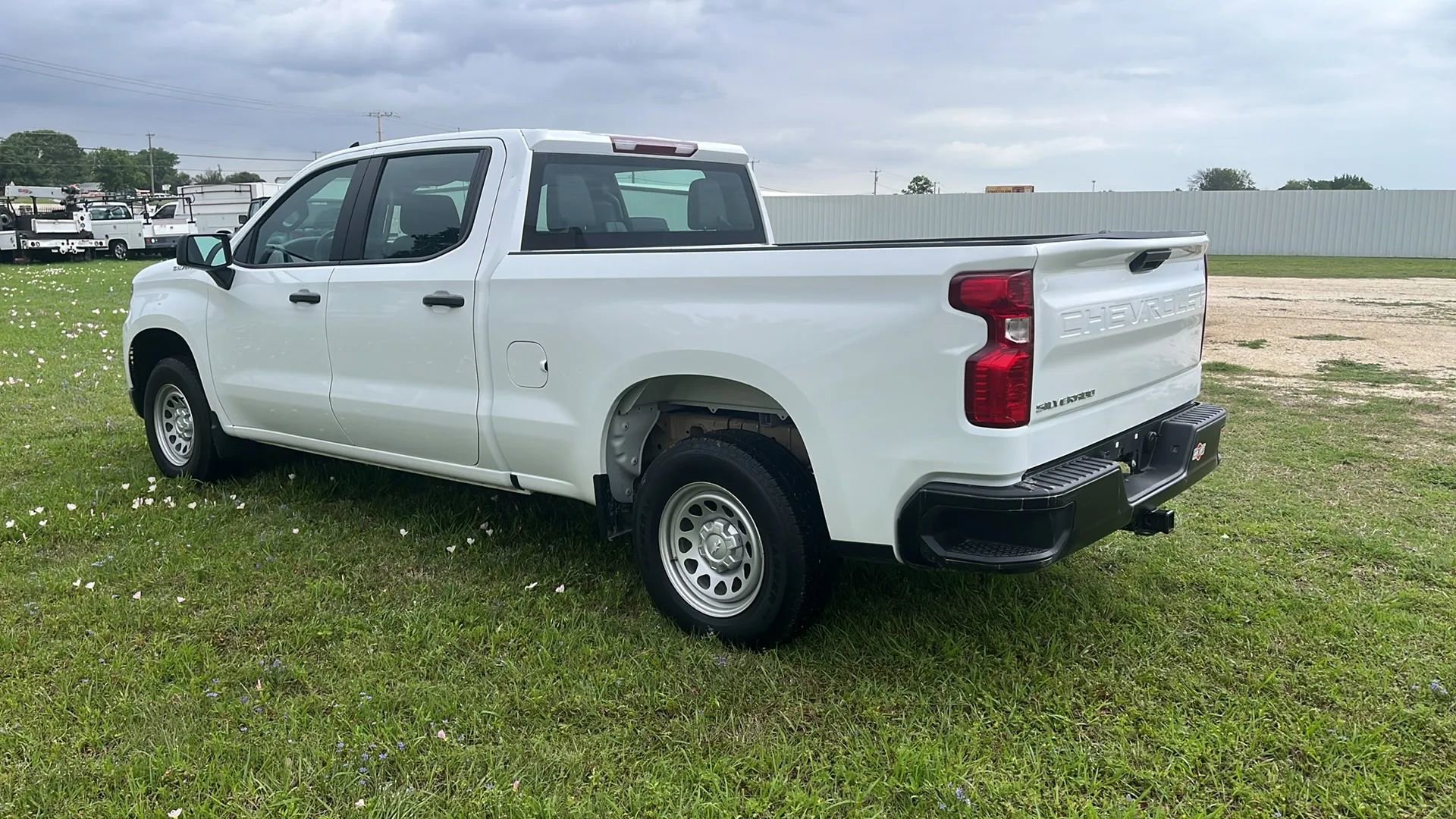 Used 2025 Chevrolet Silverado 1500 W/T w/ Trailering Package RWD image 2