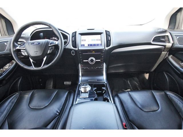 Used 2019 Ford Edge Titanium image 8