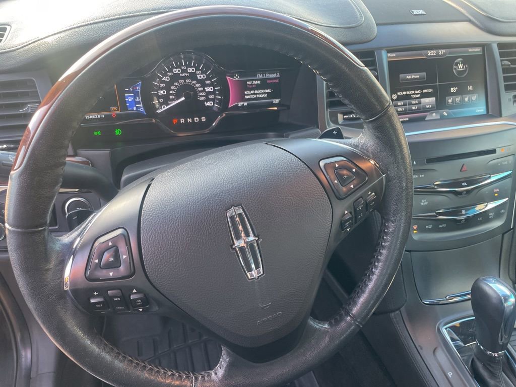 Used 2014 Lincoln MKS image 13