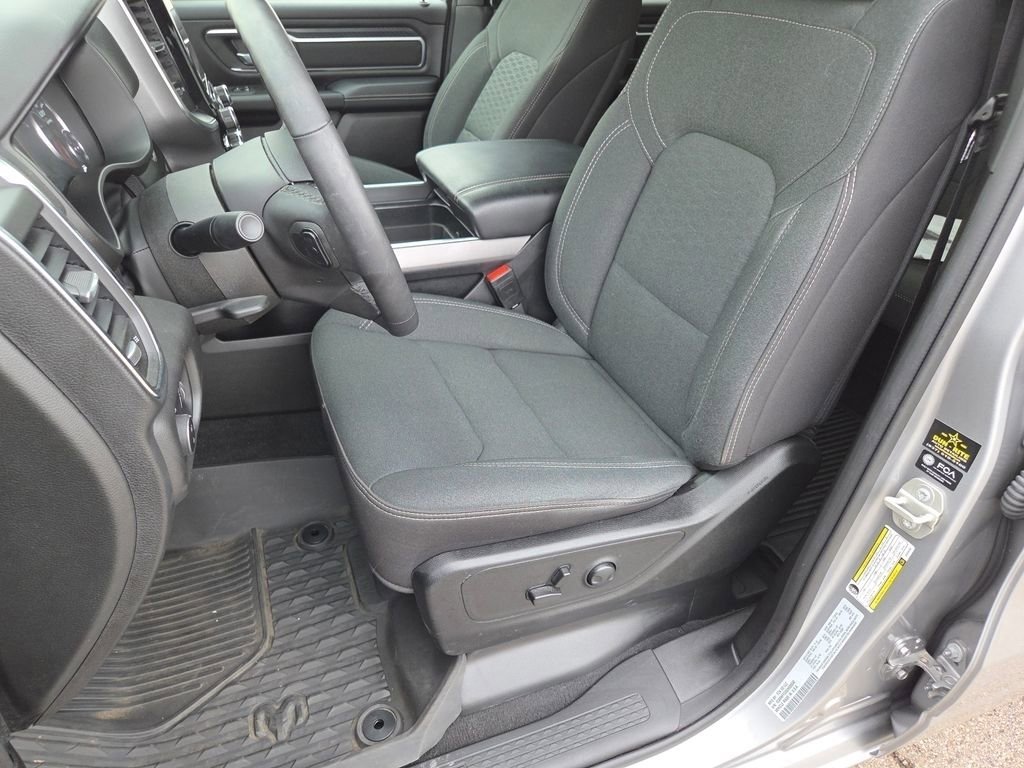 Used 2025 RAM 1500 Big Horn AWD/4WD image 5