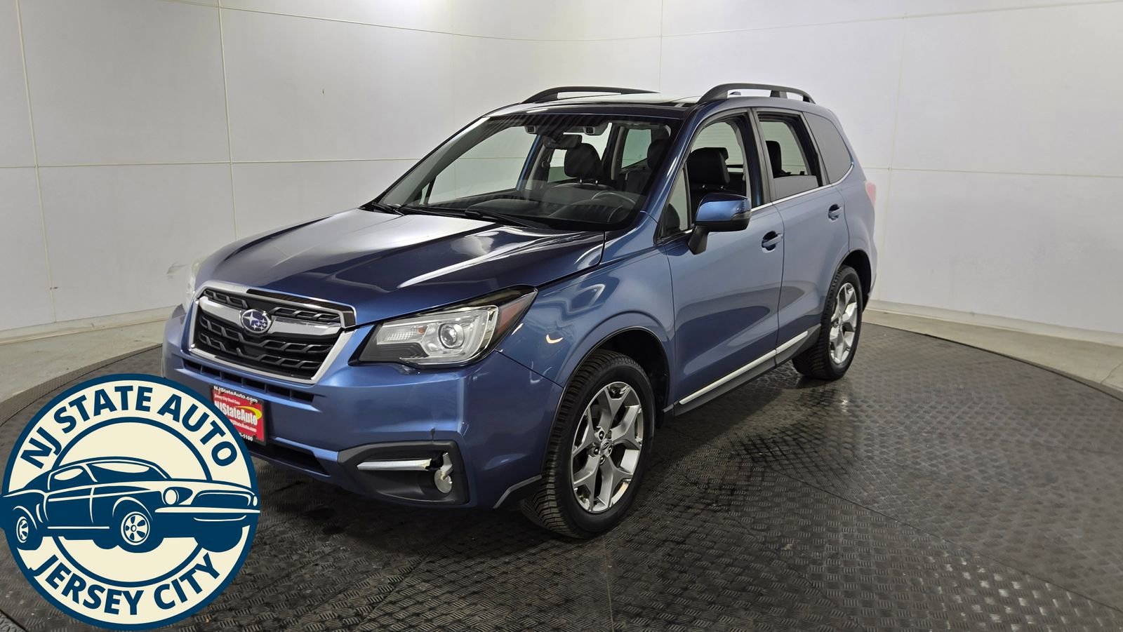Used 2017 Subaru Forester 2.5i Touring AWD/4WD image 3