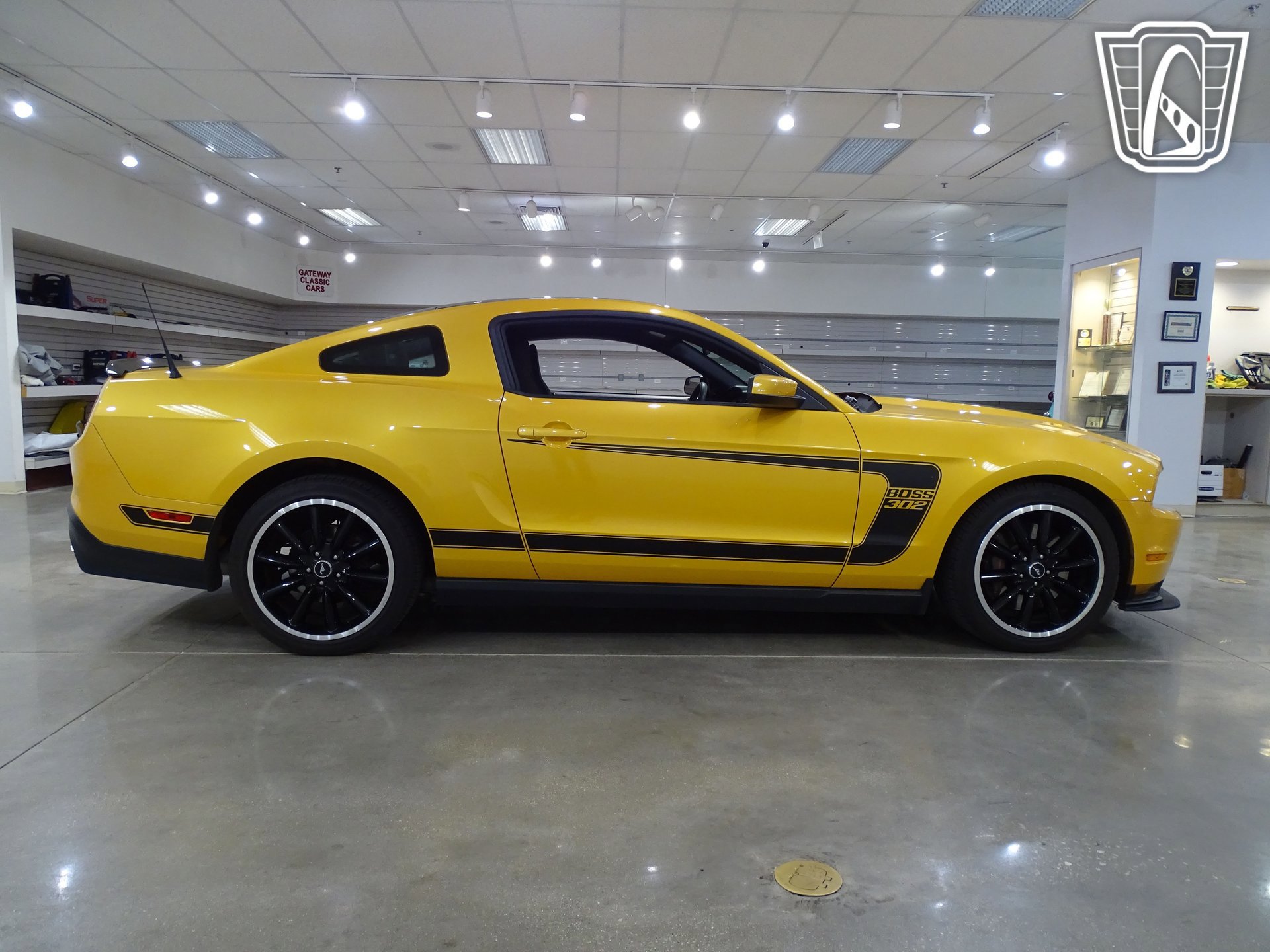 Used 2012 Ford Mustang Boss 302 w/ Boss 302 Accessory Pkg RWD image 18