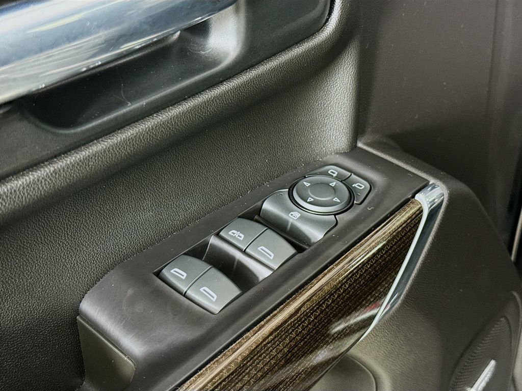 Used 2021 Chevrolet Silverado 1500 LT Trail Boss w/ Convenience Package II image 18