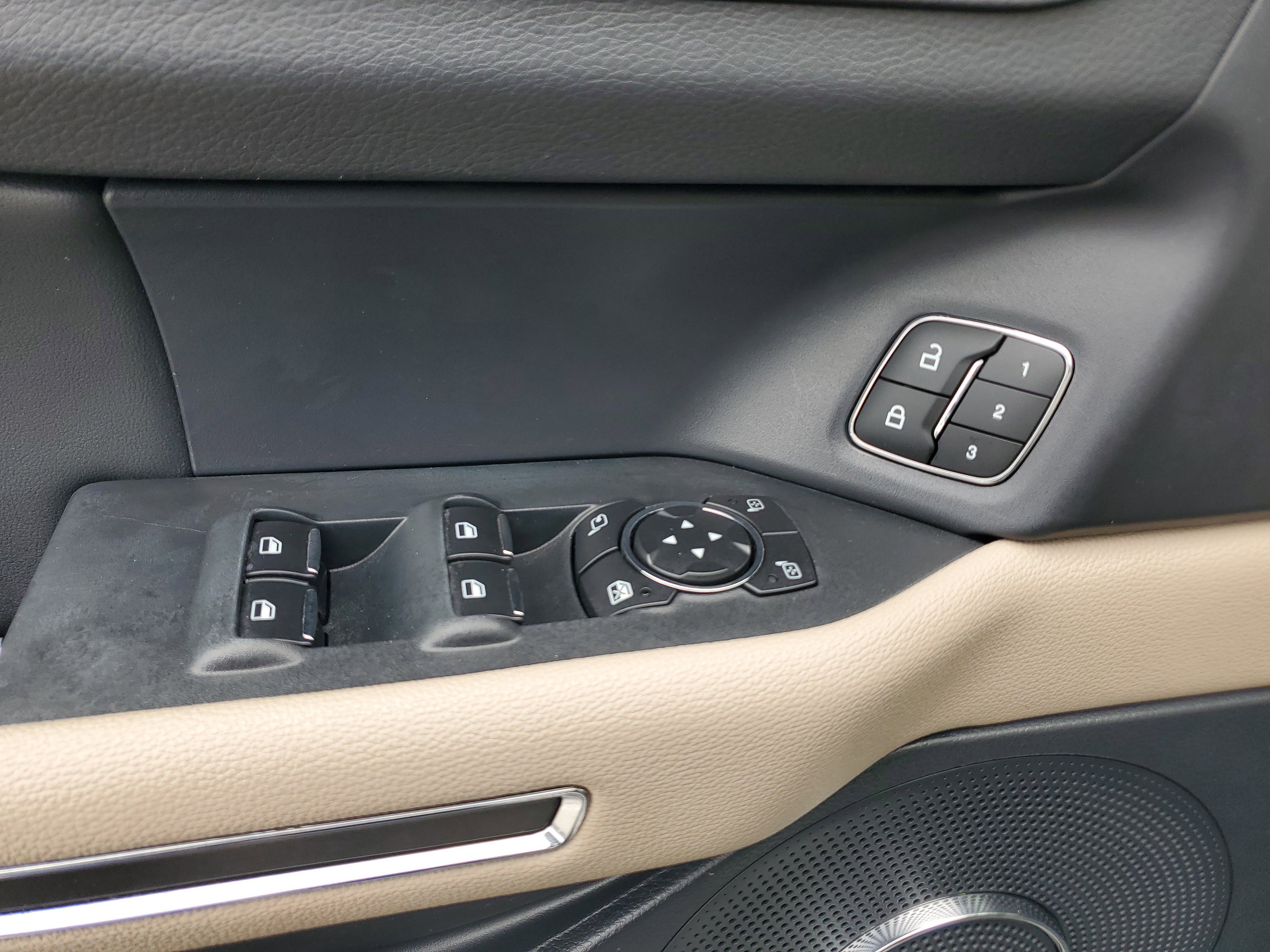 Used 2022 Ford Expedition XLT image 29