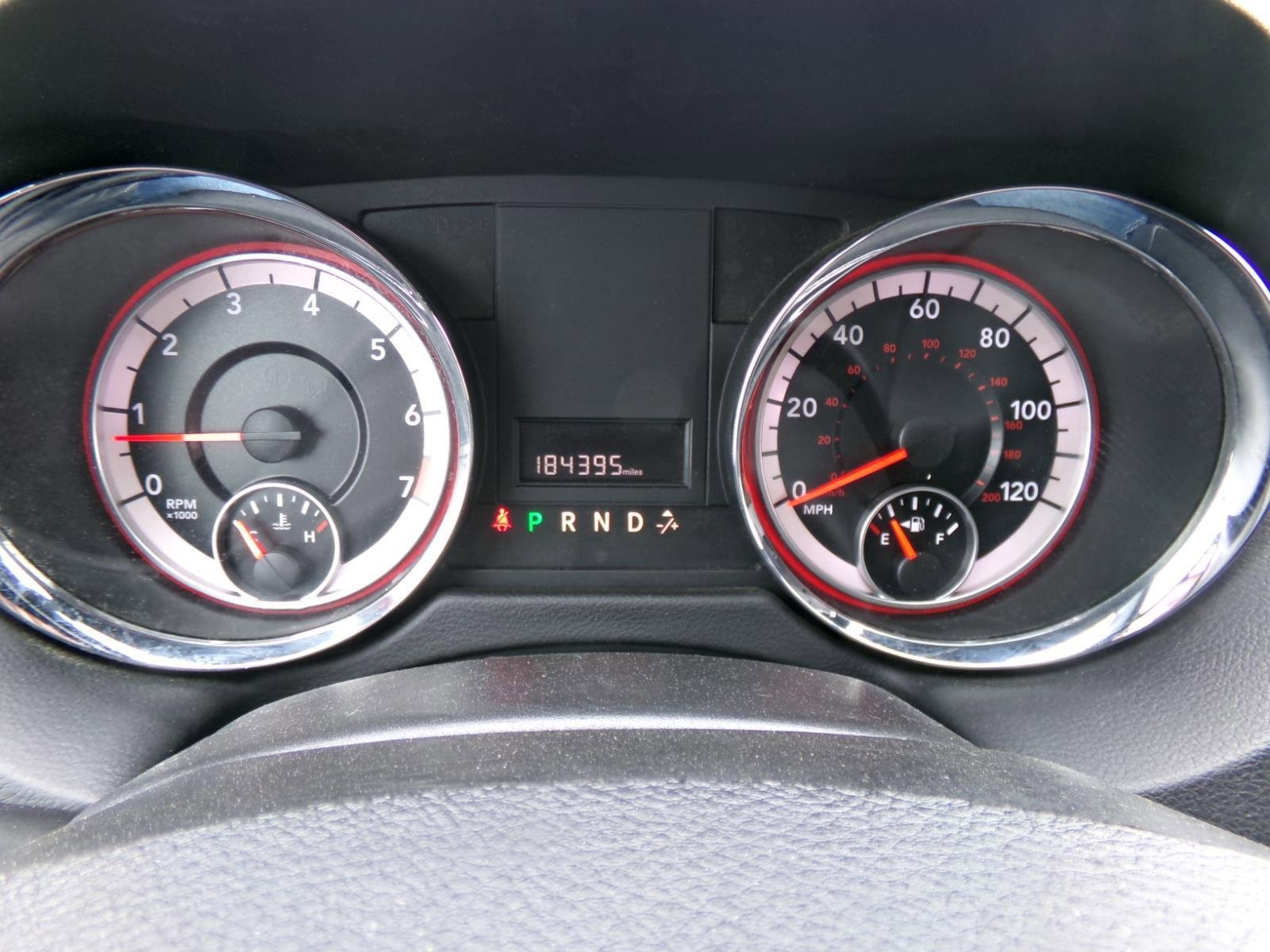 Used 2017 Dodge Grand Caravan SXT image 7