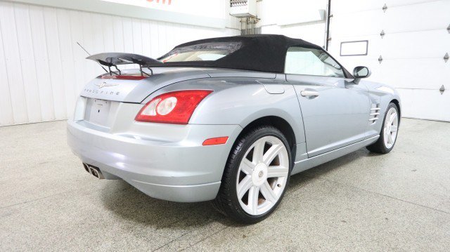 Used 2005 Chrysler Crossfire Limited RWD image 6