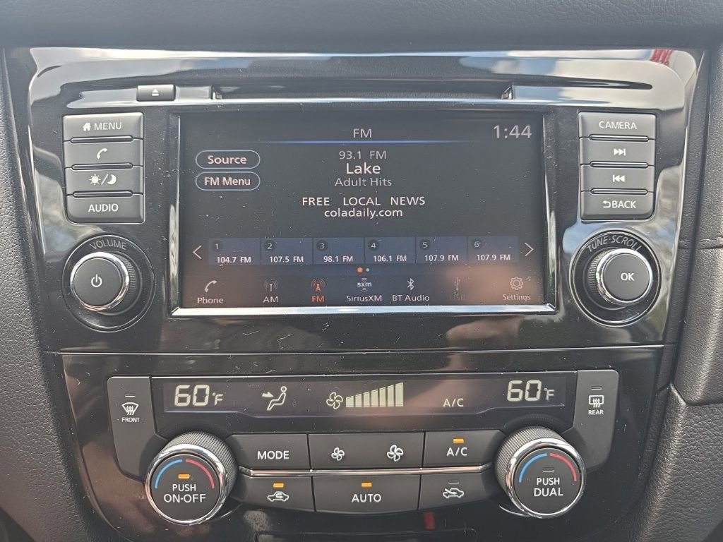 Used 2019 Nissan Rogue SV image 30