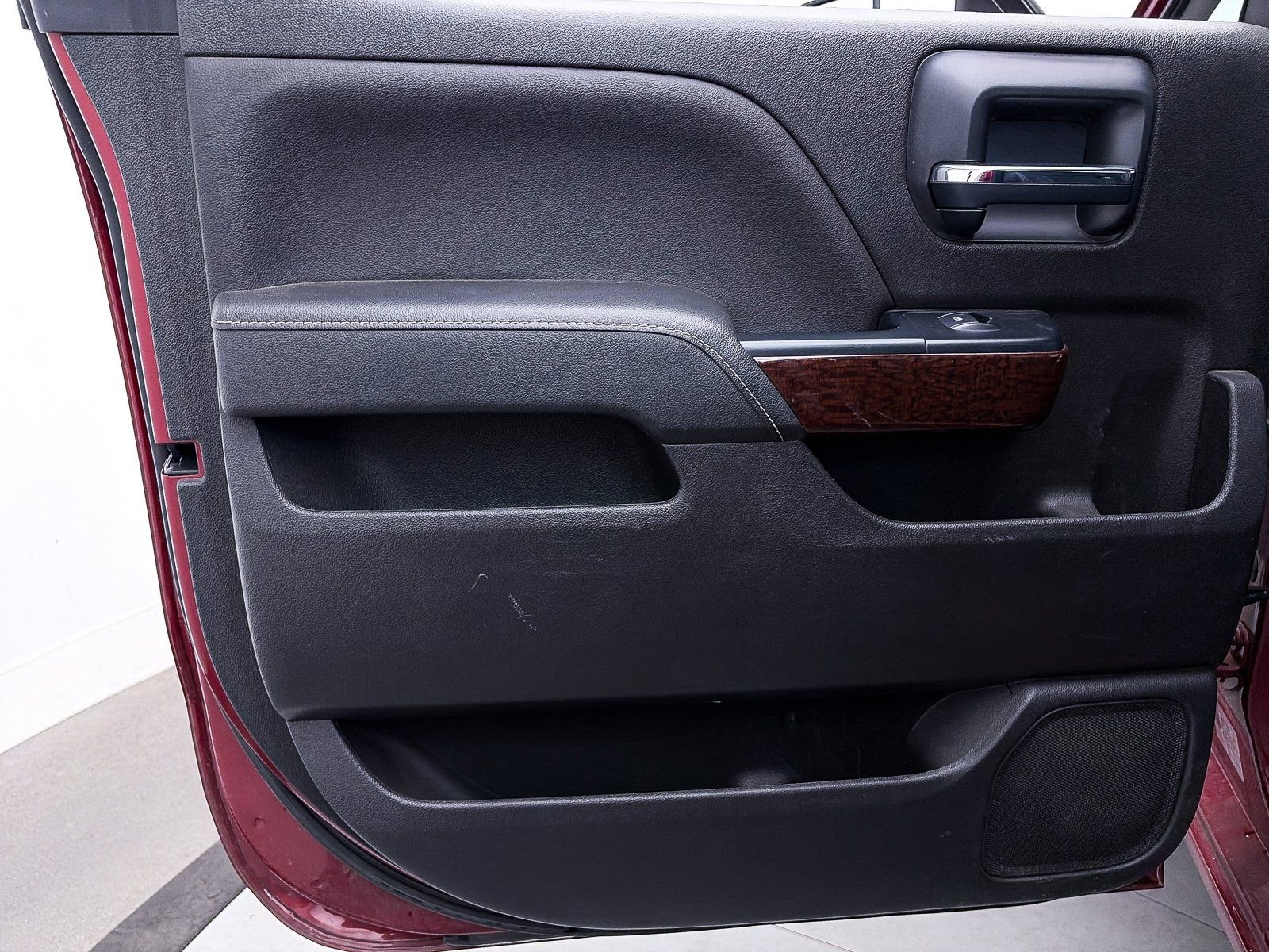 Used 2018 GMC Sierra 1500 SLT w/ SLT Premium Package image 31