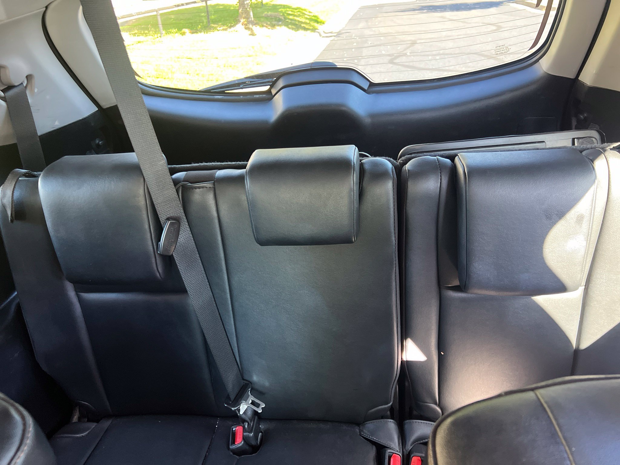 Used 2019 Toyota Highlander XLE AWD/4WD image 16
