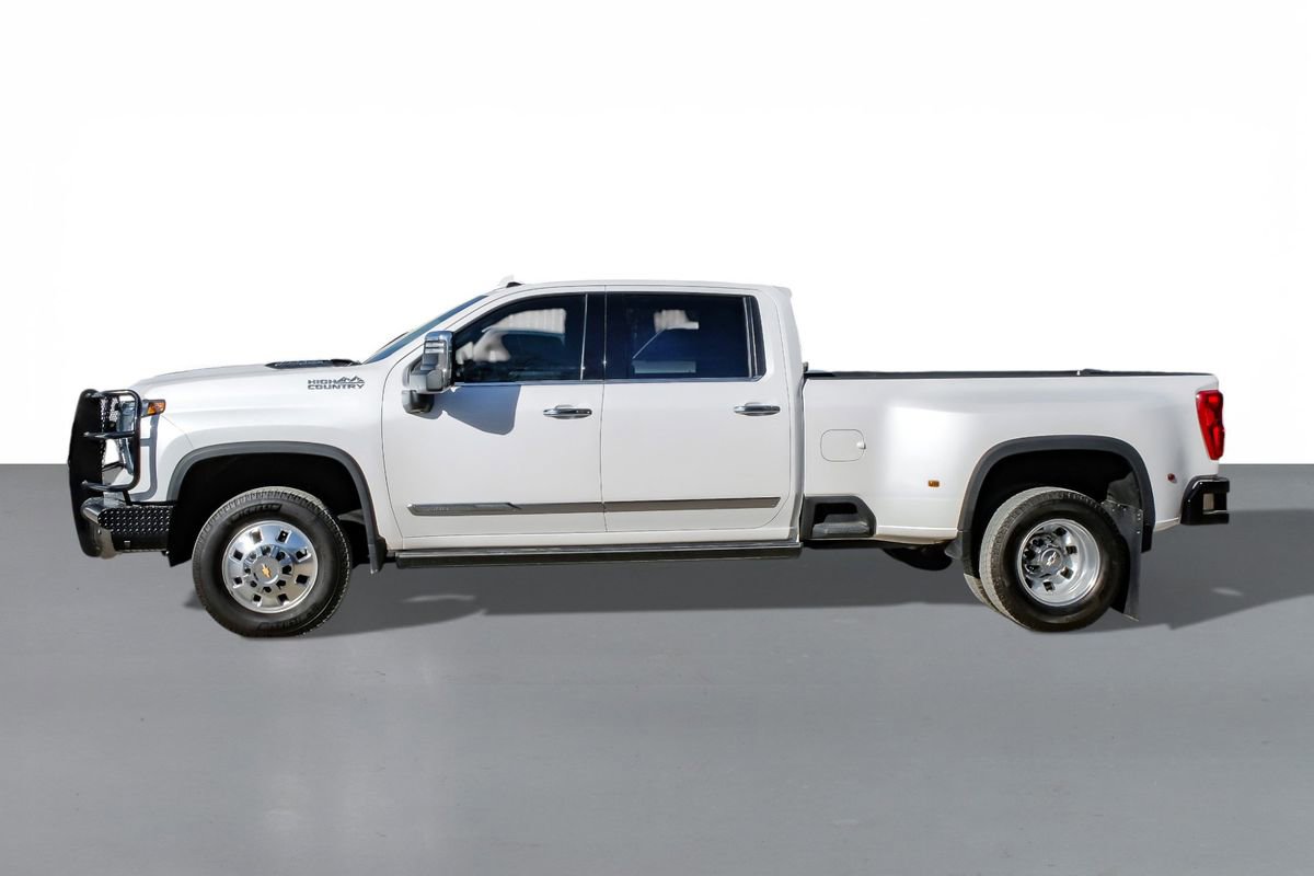 Used 2025 Chevrolet Silverado 3500 High Country w/ High Country Premium Package image 9