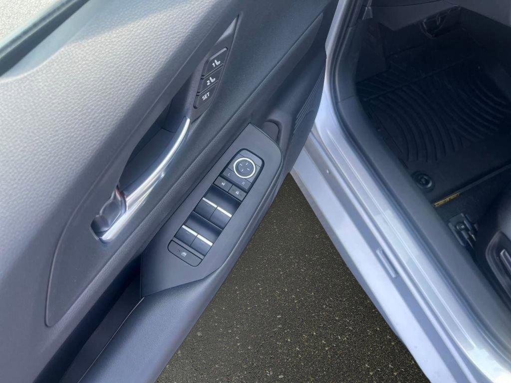 New 2026 Toyota Prius XSE Premium image 7