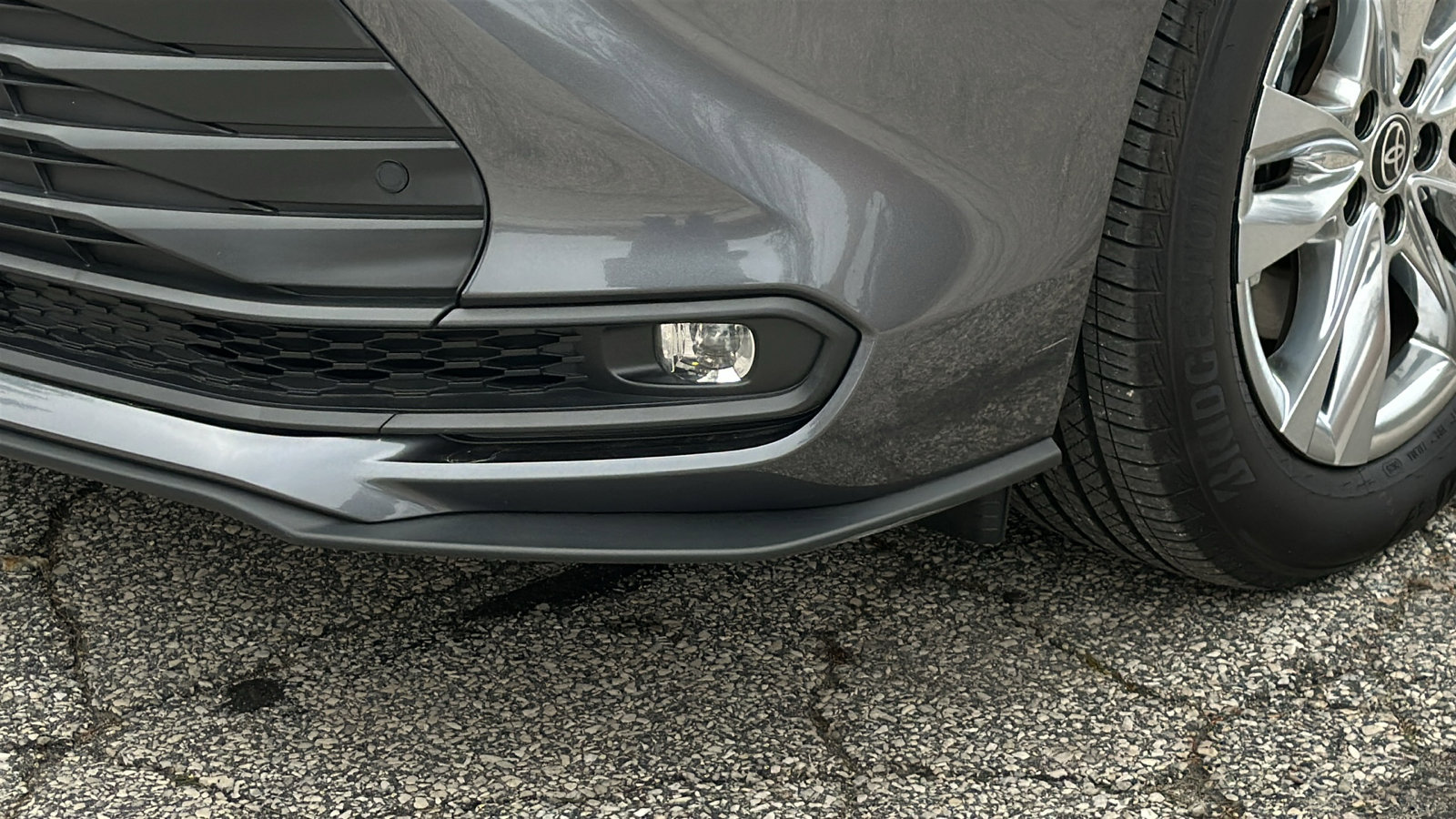 Used 2025 Toyota Sienna XLE w/ XLE Plus Package image 5