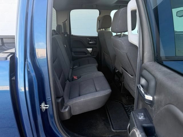 Used 2018 Chevrolet Silverado 1500 LT w/ All Star Edition AWD/4WD image 13