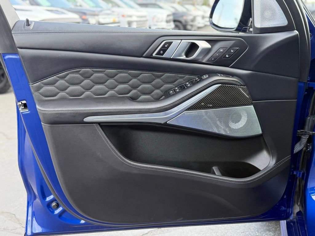 Used 2020 BMW X5 M Competition w/ Executive Package image 16