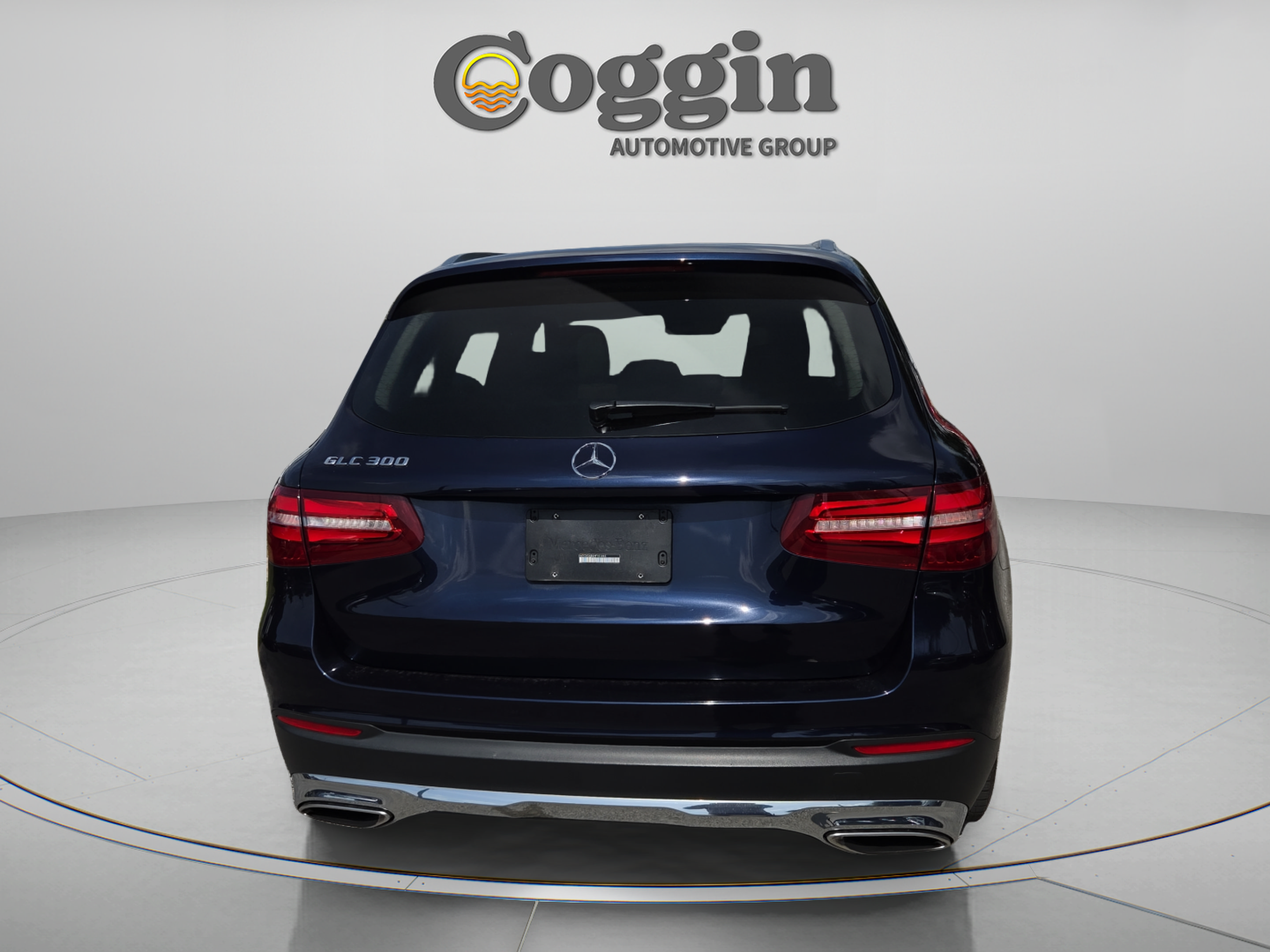 Used 2017 Mercedes-Benz GLC 300 image 4