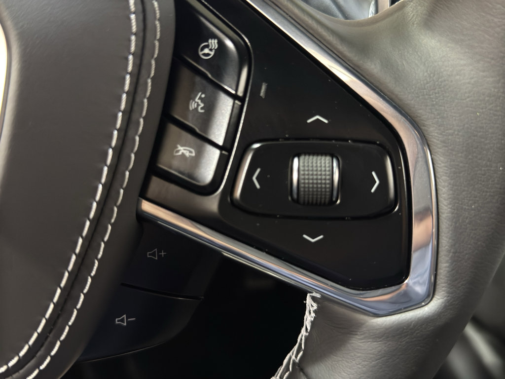 Used 2024 Chevrolet Corvette Stingray Premium Cpe w/ Z51 Performance Package image 20