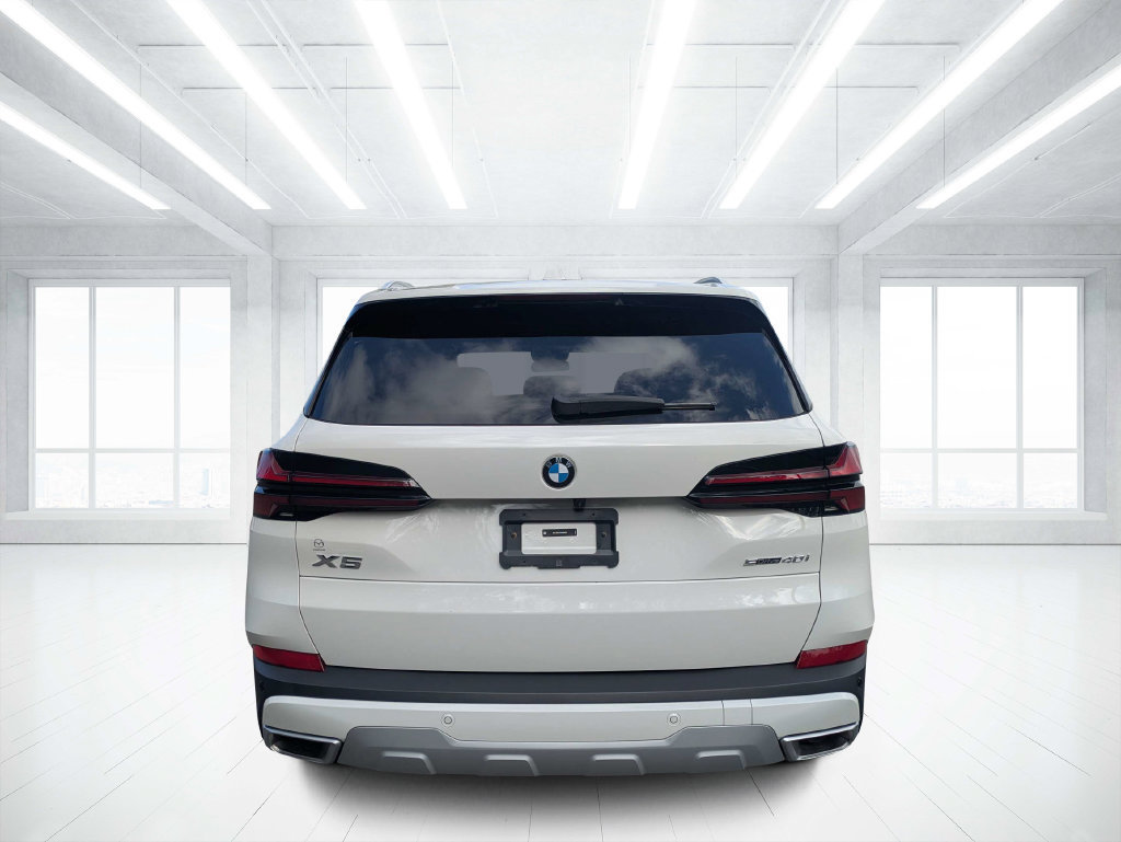 Used 2025 BMW X5 sDrive40i w/ Parking Assistance Package RWD image 4