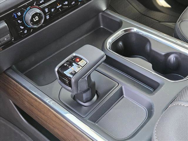 New 2026 Chevrolet Silverado 1500 High Country AWD/4WD image 13