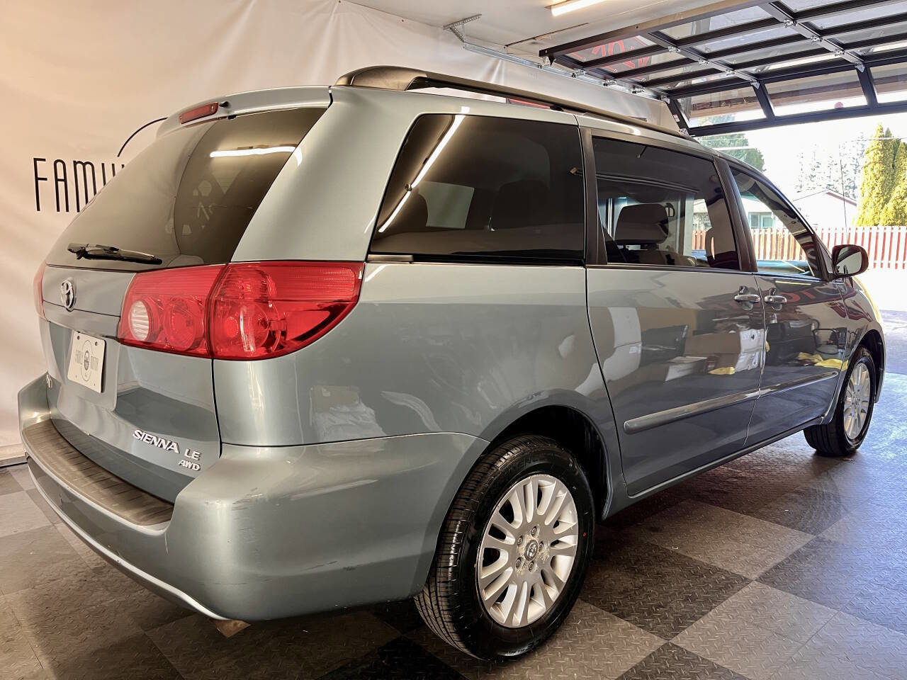 Used 2008 Toyota Sienna LE image 4